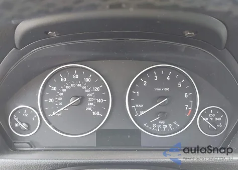 2016 BMW 320I z USA, uszkodzony, nr VIN WBA8A9C57GK617810